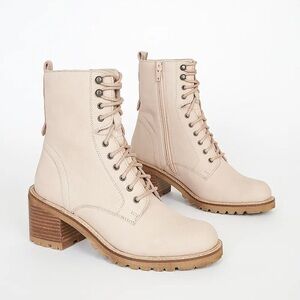 Pink Seychelles Irresistible Nubuck Leather  Lace-Up Boots size 7.5